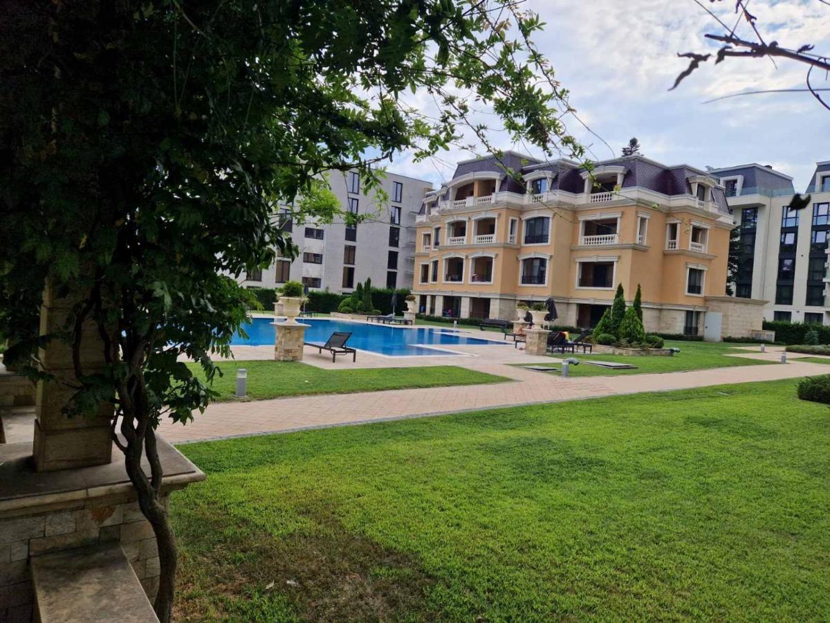 Апартамент Resort Sensation 1 Saints Constantine and Helena Exteriör bild