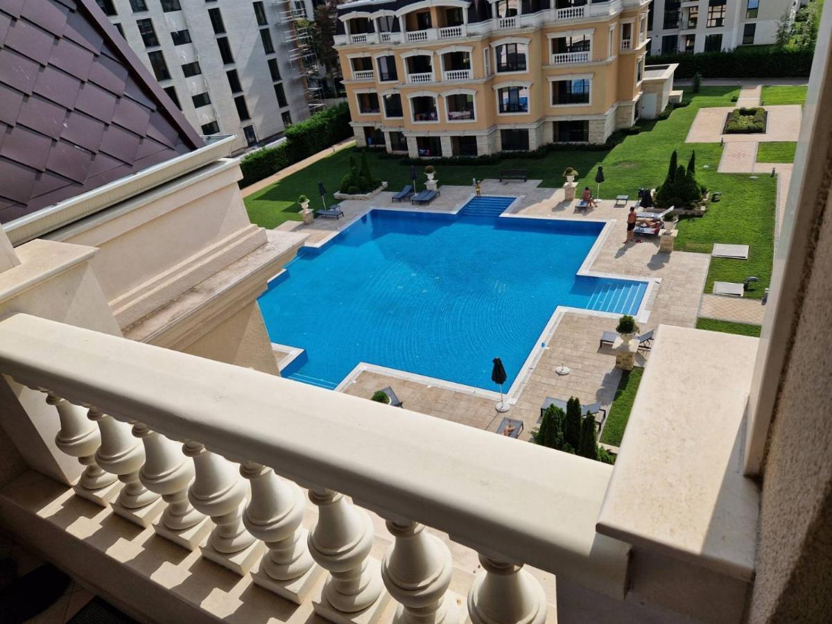 Апартамент Resort Sensation 1 Saints Constantine and Helena Exteriör bild
